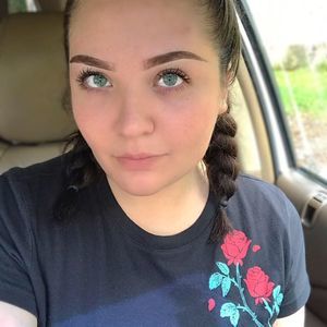 Meet your Posher, Sierra